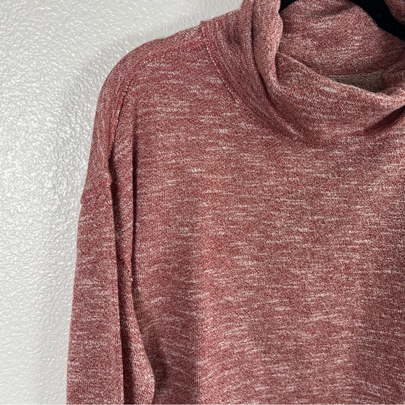 Peace Love World Birdseye Two-Tone Heather Rose Red Cowl Neck Pullover Small - Picture 4 of 12